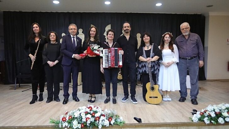 Bayraklı Belediyesi, Uğur Mumcu’yu andı