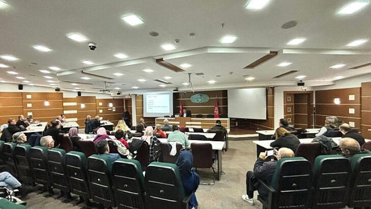 Bornova Belediyesi’nden zeytin üreticilerine takviye