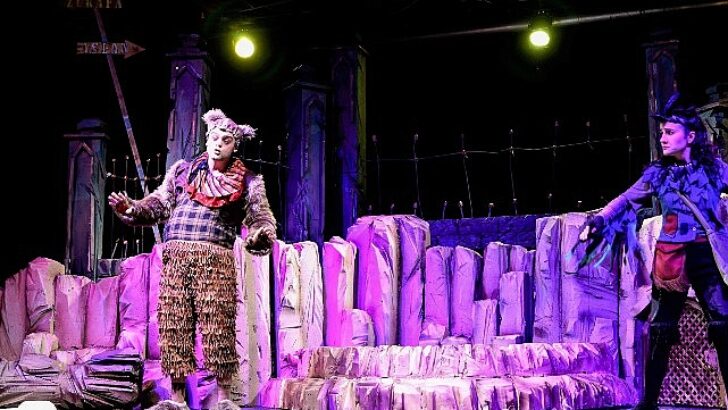 Bornova’da çocuklar için fiyatsız tiyatro şöleni