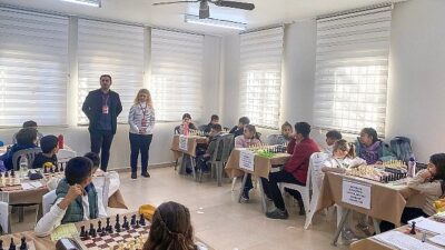 Bornova’da genç zihinler satrançla buluşuyor