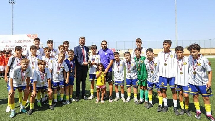 Buca Belediye Spor U-14 Grubu Türkiye şampiyonasında