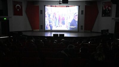 Büyükşehir’den Manileri Aşan Betimlemeli Belgesel Gösterimi