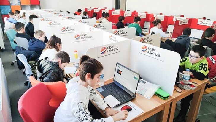 Canik’te 138 Bin Öğrenci Geleceğin Teknolojileriyle Tanıştı