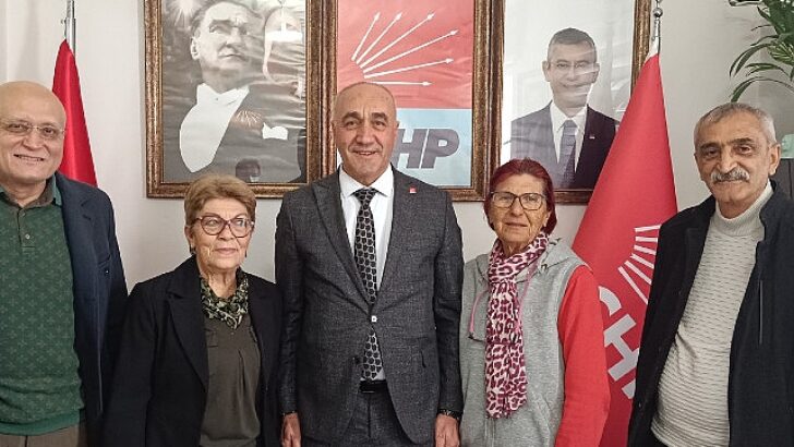 CHP Foça’da Mazbatalar Alındı Yeni İdare Vazifeye Başladı