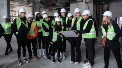 Eczacıbaşı Dynavit’li sportmenler yeni salonun inşaatını ziyaret etti