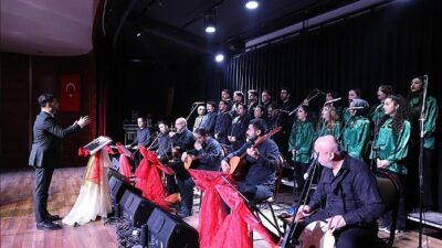 Ege Rüzgarı İnegöl’de Esti; Gençlik Korosu’ndan Harika Konser
