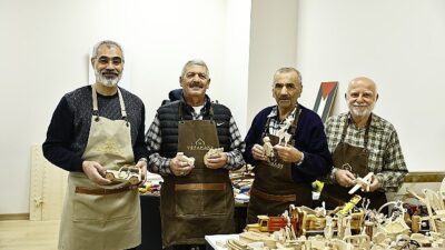 “Emekliliğin tadını oyuncak yaparak çıkarıyorlar”