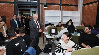 Finallere hazırlanan öğrencilere Başkan’dan çorba ikramı