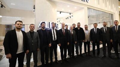 İnegöl Protokolünden İstanbul Mobilya Fuarına Ziyaret