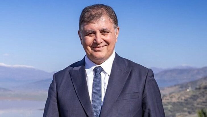 İzmir Büyükşehir Belediye Lideri Dr. Cemil Tugay “Ne hizmetleri aksatacağız, ne de halkımızın hakkını savunmaktan geri duracağız”