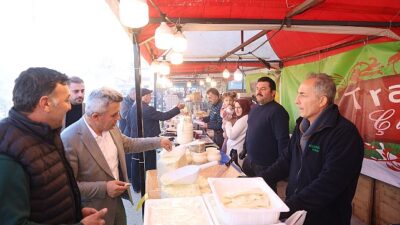 Kandıra Hamsi Şenliğinde 1 Ton Balık Tüketildi