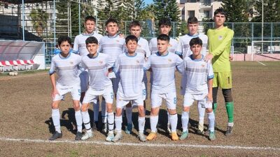 Kemer Belediye Merkez Spor meskeninde galip geldi