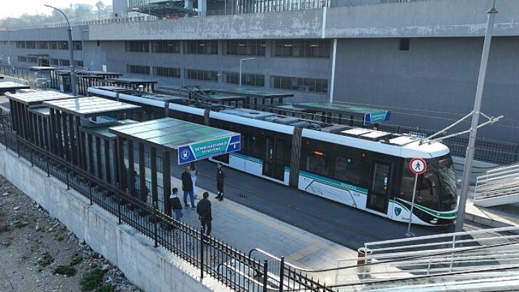 Kocaeli’de ulaşım filosu büyüyor, hizmet ağı güçleniyor; 2024, raylı sistemlerde altın yıl oldu