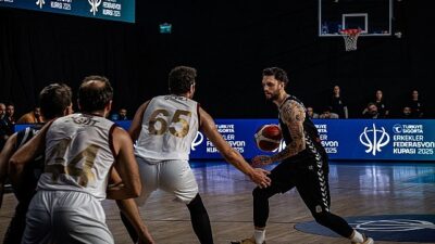 Konya Büyükşehir Belediyespor Finalde