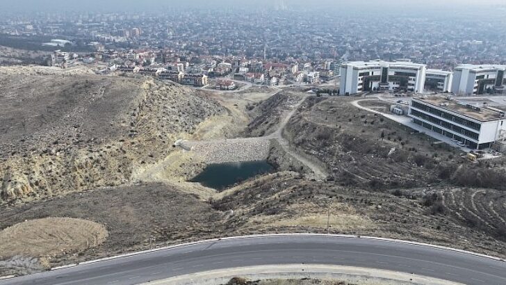 Konya Büyükşehir NEÜ Yerleşkesi İçindeki Taşkın Göletini Tamamladı