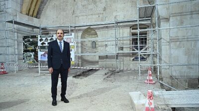Lider Altay: “Hatay Habib-i Neccar Camii’nin Tekrar İmal Edilen Ahşap Kubbesi Yerine Yerleştirildi”