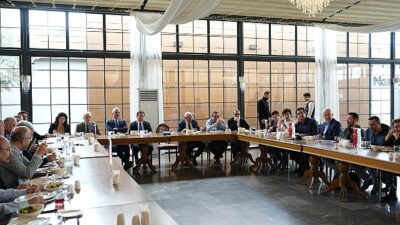 Lider Aydın iş insanları ile bir ortaya geldi