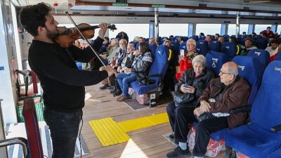 Lider Görkem Duman mübadilleri ağırladı