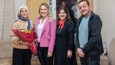 Lider Memnun yeni yılı komşularıyla birlikte karşıladı