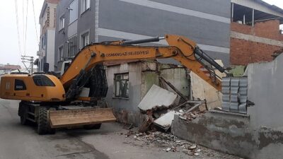 Metruk bina yıkımları yeni yılda sürat kazandı