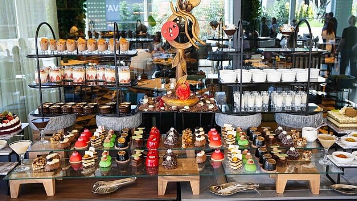 Mövenpick Hotel İstanbul Marmara Sea’den Öğrencilere Karne Armağanı
