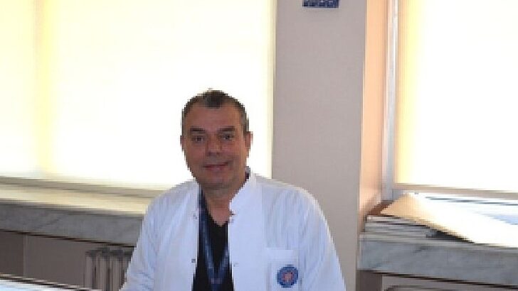 Prof. Dr. Akay, “Ağız ve diş sıhhatiniz için sigarayı bırakın”