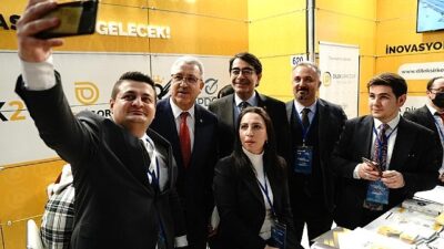 Rektör Prof. Dr. Budak, “Ege Meslek Fuarı, öğrencilere meslek planlarında yeni ufuklar açacak”