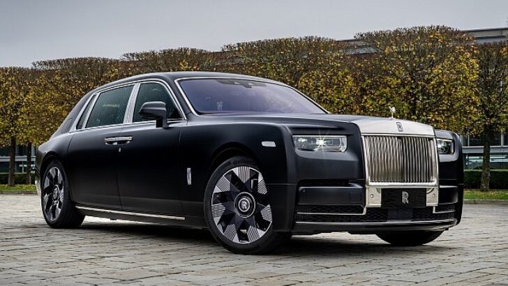 Rolls-Royce Phantom’dan 100. yılına özel ejderha teması