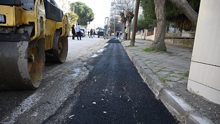 Salihli Belediyesi’nden Kurudere Caddesi’nde Asfalt Çalışması