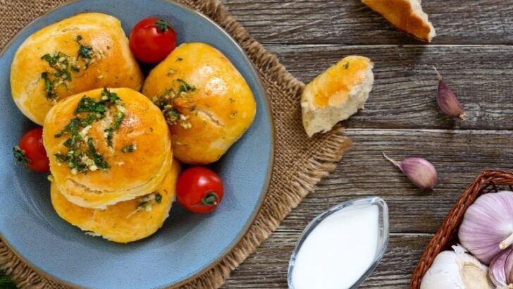 Sarımsaklı Poğaça