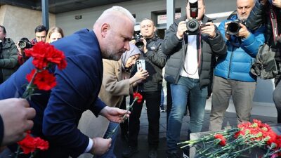 Şehidimizin Emaneti Olan Bayrağı Asla Düşürmeyeceğiz