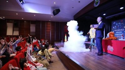 Tatil Şöleni İle Çocuklar Hem Eğleniyor Hem Öğreniyor