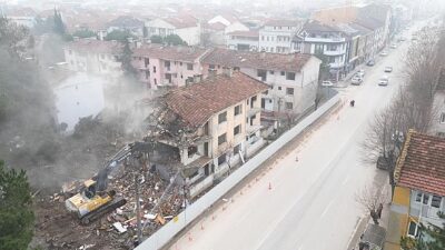 Turgutalp Kentsel Dönüşümde Birinci Kazma Vuruldu