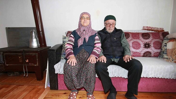 Tutuş çiftine Büyükşehir’den sıcak yemek; Büyükşehir, gönüllere dokunuyor