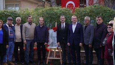 Uğur Mumcu Ayvalık’ta Meskeninin Önünde Anıldı