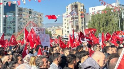 Ümit Özdağ’dan partisinin İzmir mitingine mektup: Silivri’de tutuluyor oluşum şehit Mehmetçiklerimiz ve polislerimizin anısına hürmet duruşudur