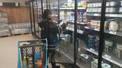 Zabıtadan marketlerde kontrol