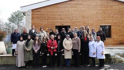 14 Şubat Sevgililer Günü’nde yaşlı çiftlerle buluştu
