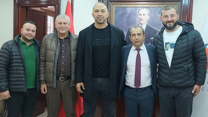 Başpehlivanlar Kemer Belediyesi’nde