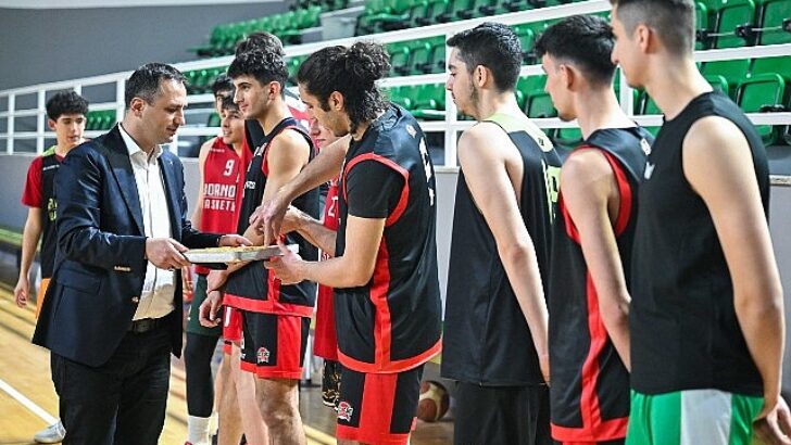 Bornova’nın gençleri Türkiye Şampiyonluğu yolunda