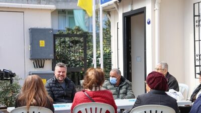 Buca Belediyesi Çınarlar Buluşma Noktası’nı hizmete açtı
