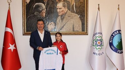 Büyükşehir Atleti Masa Tenisi’nde Dünya Dördüncülüğü’ne Yükseldi