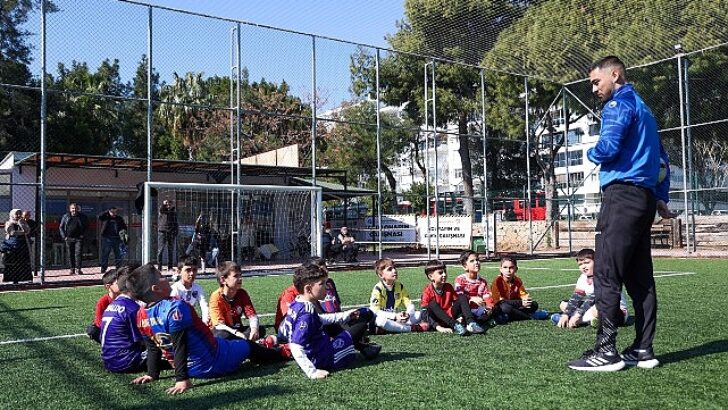 Büyükşehir geleceğin atletlerini yetiştiriyor