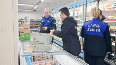 Canik Zabıtası Göz Açtırmıyor