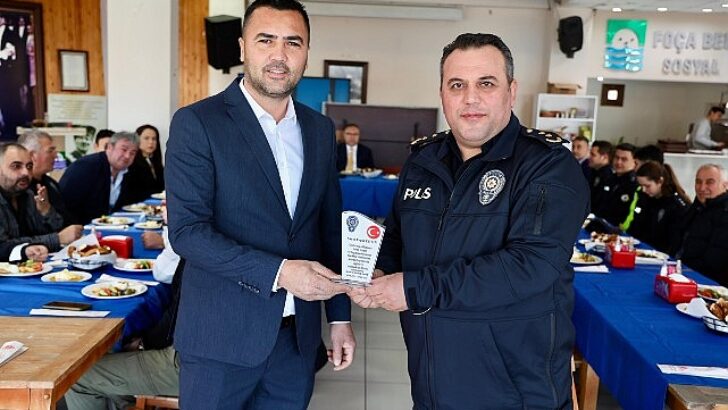 Foça Eski Emniyet Müdürünü Yeni Misyon Yerine Uğurladı