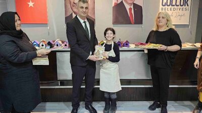 Gölcüklü Öğrenciler Karne Tatilini Sanatla Doldurdu
