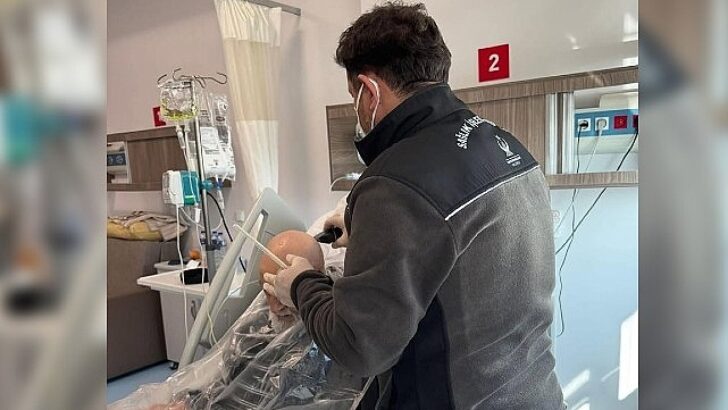 Hastanede Berber Hizmeti Devam Ediyor