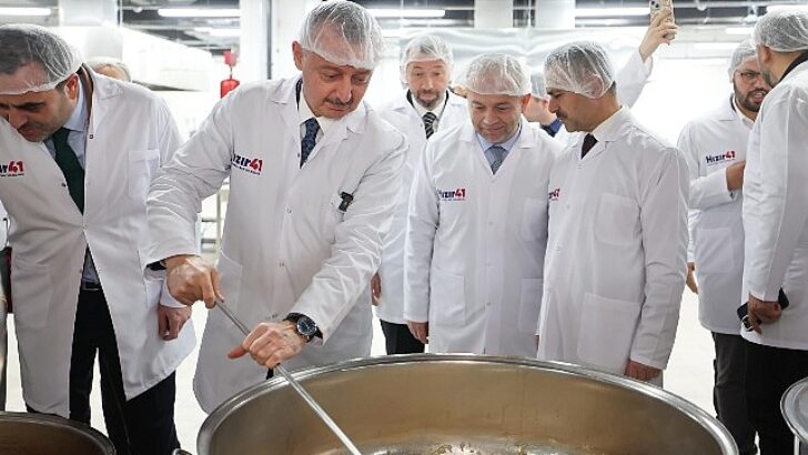 Her gün 1000 muhtaçlık sahibine yemek
