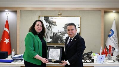 İrlanda’nın Ankara Büyükelçisi’nden Lider Böcek’e ziyaret
