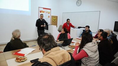 Karşıyaka’nın ‘Mahalle Afet Gönüllüleri’ eğitime başladı